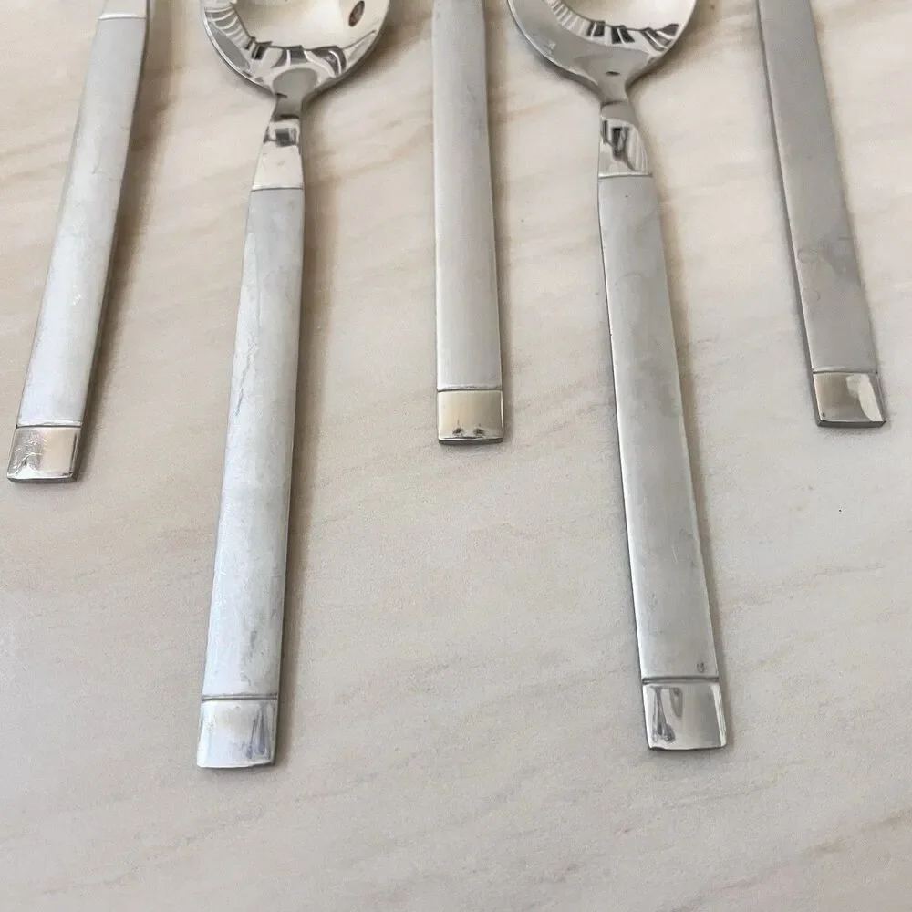 5pc FARBERWARE FRW80 Soup Spoon 8” Stainless Lines At Heel & Tip Glossy/Frosted